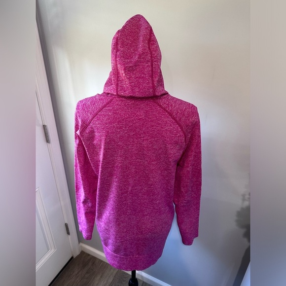 The North Face Women’s Go Seamless Active Fit Pullover Hoodie - Bright Pink Heat - Picture 8 of 11